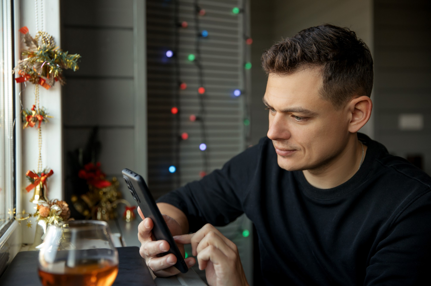 Astuces professionnelles pour l’écran partagé : confidentialité des bannières, gestes d’ajustement et lancement immédiat de la bonne paire d’applications au bon moment